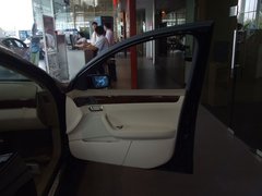 2010款 3.0L 自动 豪华版
