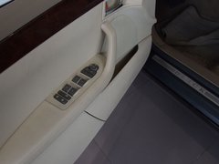 2010款 3.0L 自动 豪华版