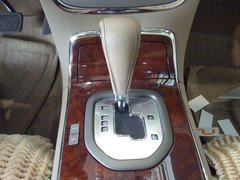 2010款 3.0L 自动 豪华版