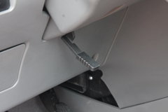 2010款 1.6L 手动 实用型7座
