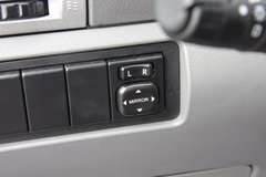 2010款 1.6L 手动 实用型7座