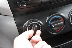 2010款 1.6L 手动 实用型7座