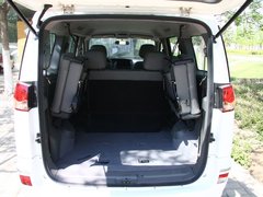 2010款 1.6L 手动 实用型7座