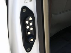 2010款 1.6L 手动 实用型7座