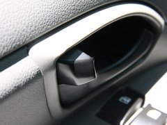 2010款 1.6L 手动 实用型7座
