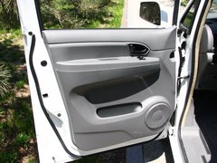 2010款 1.6L 手动 实用型7座