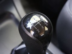 2010款 1.6L 手动 实用型7座