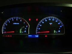 2010款 1.6L 手动 实用型7座