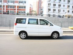 2010款 1.6L 手动 实用型7座