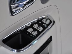 2010款 6.6T 自动 标准版