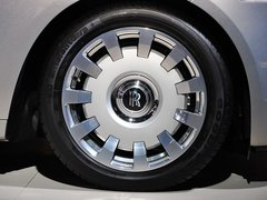 2010款 6.6T 自动 标准版