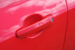 2009款 两厢 1.5 自动 尊贵型