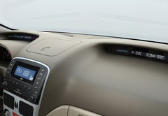 2010款 1.5L 手动 豪华型