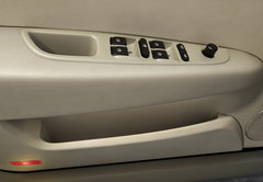 2010款 1.5L 手动 豪华型