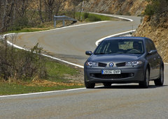 2006款 2.0L 自动 SEDAN