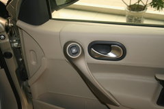2006款 2.0L 自动 SEDAN