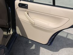 2010款 1.6L 手动 伙伴型