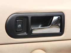 2010款 1.6L 手动 伙伴型