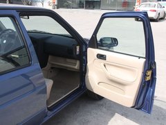 2010款 1.6L 手动 伙伴型
