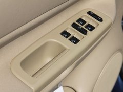 2010款 1.6L 手动 伙伴型