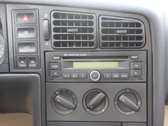 2010款 1.6L 手动 伙伴型