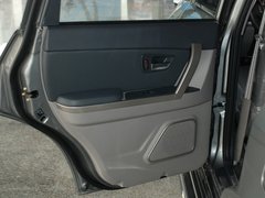2010款 2.0T 手动 舒适型 5座
