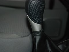 2010款 2.0T 手动 舒适型 5座