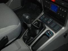 2010款 2.0T 手动 舒适型 5座
