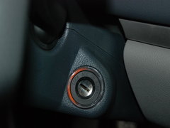 2010款 2.0T 手动 舒适型 5座