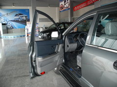2010款 2.0T 手动 舒适型 5座