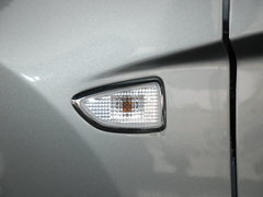 2010款 2.0T 手动 舒适型 5座