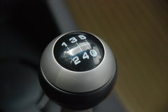 2010款 1.3L 自动 豪华型 5座