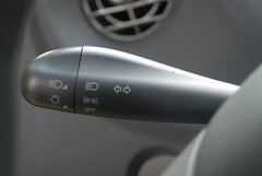 2010款 1.3L 自动 豪华型 5座