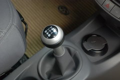2010款 1.3L 自动 豪华型 5座