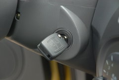 2010款 1.3L 自动 豪华型 5座