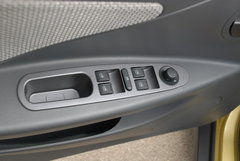 2010款 1.3L 自动 豪华型 5座