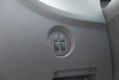 2010款 1.3L 自动 豪华型 5座
