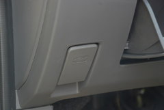 2010款 1.3L 自动 豪华型 5座