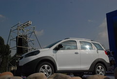 2010款 1.3L 自动 豪华型 5座