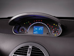 2010款 1.3L 自动 豪华型 5座
