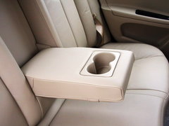 2010款 350S 1.5L 自动 讯达版