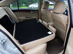 2010款 350S 1.5L 自动 讯达版