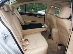 2010款 350S 1.5L 自动 讯达版