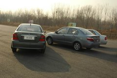 2010款 1.0L MT 标准型