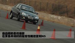 2010款 1.0L MT 标准型