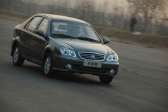2010款 1.0L MT 标准型