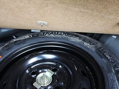 2010款 1.0L MT 标准型