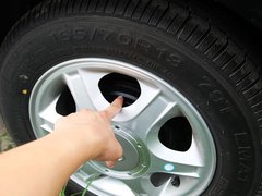 2010款 1.0L MT 标准型