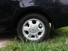 2010款 1.0L MT 标准型