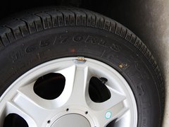 2010款 1.0L MT 标准型